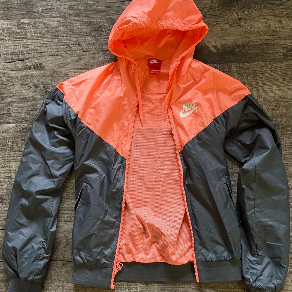 Nike Two Toned Windbreaker